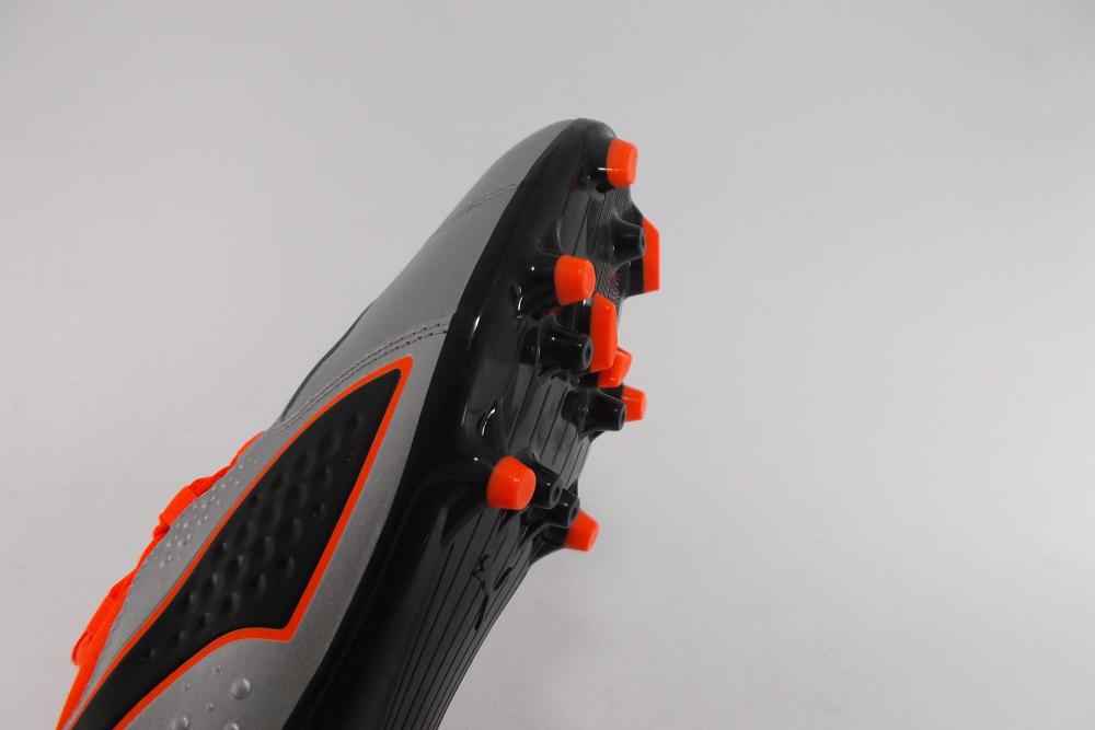 Puma scarpa da calcio in pelle con calzino da uomo One 3 AG 104762 01 argento arancio nero