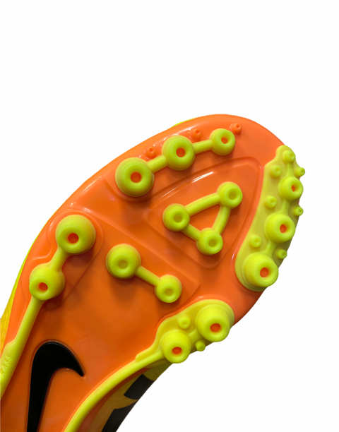 Nike scarpa da calcio da ragazzo Mercurial Victory IV AG 555633 708 giallo arancio - OnSide Football